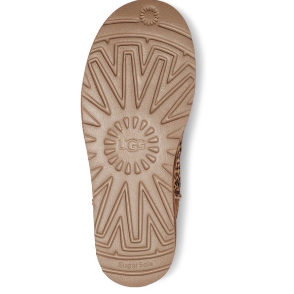 UGG Ultra Mini Speckled Boots - Picture 4 of 6